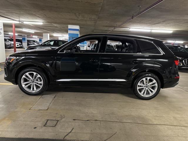 new 2025 Audi Q7 car, priced at $75,930