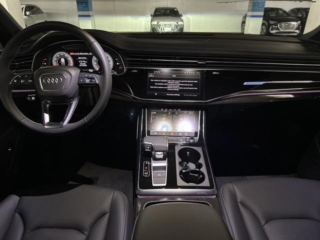 new 2025 Audi Q7 car, priced at $75,930