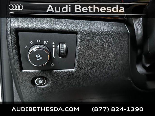 used 2022 Jeep Grand Cherokee car, priced at $29,991