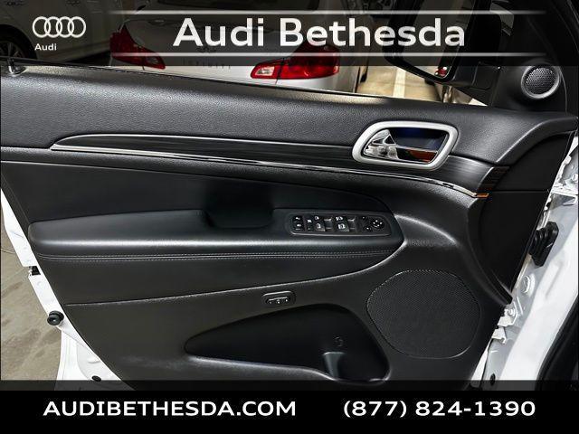 used 2022 Jeep Grand Cherokee car, priced at $29,991