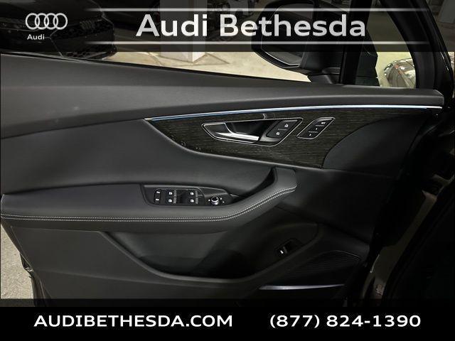 new 2025 Audi Q7 car, priced at $76,480