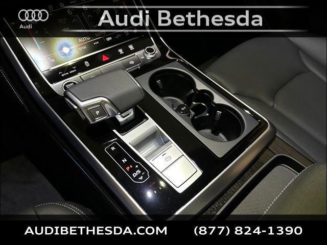 new 2025 Audi Q7 car, priced at $76,480