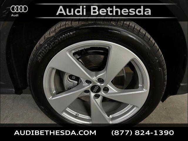 new 2025 Audi Q5 car, priced at $64,900