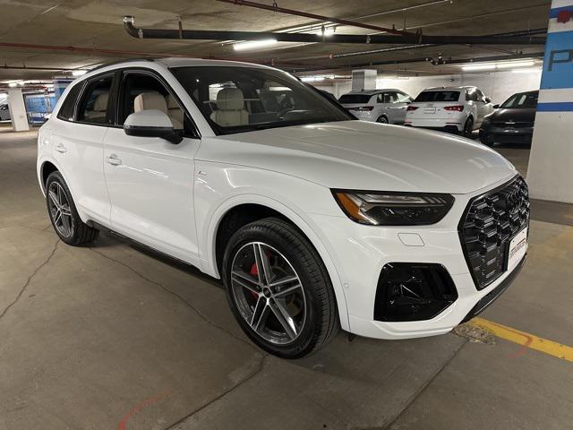 new 2025 Audi Q5 car, priced at $71,835