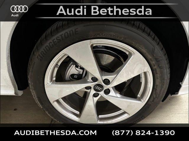 new 2025 Audi Q5 car, priced at $61,105