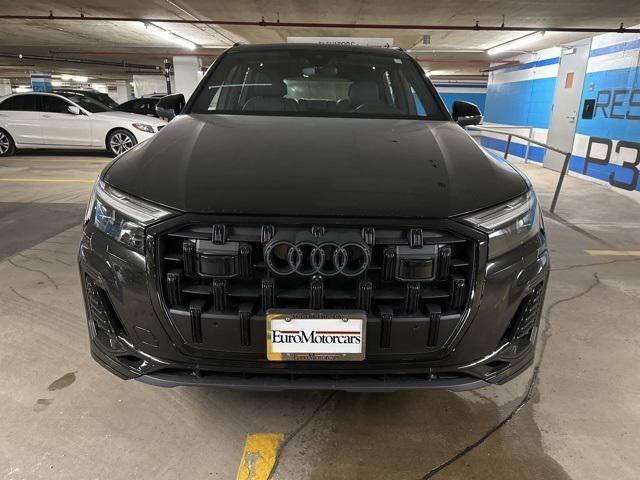 new 2025 Audi Q7 car, priced at $74,170