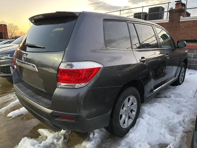 used 2011 Toyota Highlander car, priced at $9,249