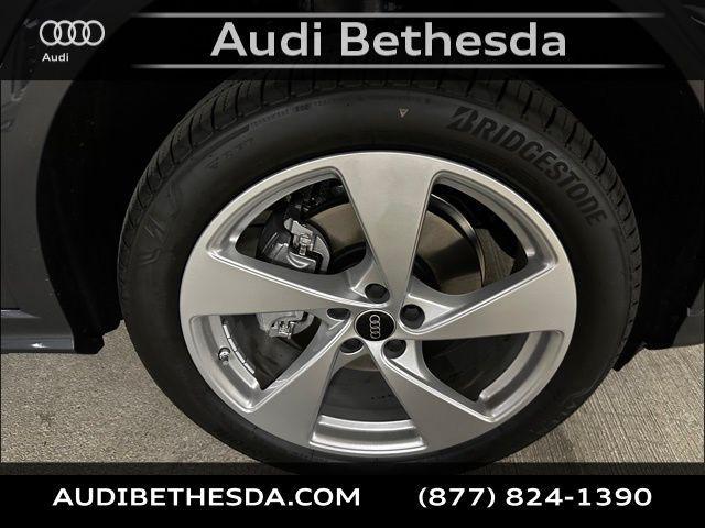 new 2025 Audi Q5 car, priced at $61,950