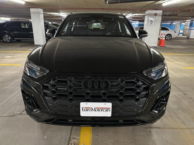 new 2025 Audi Q5 car, priced at $69,385