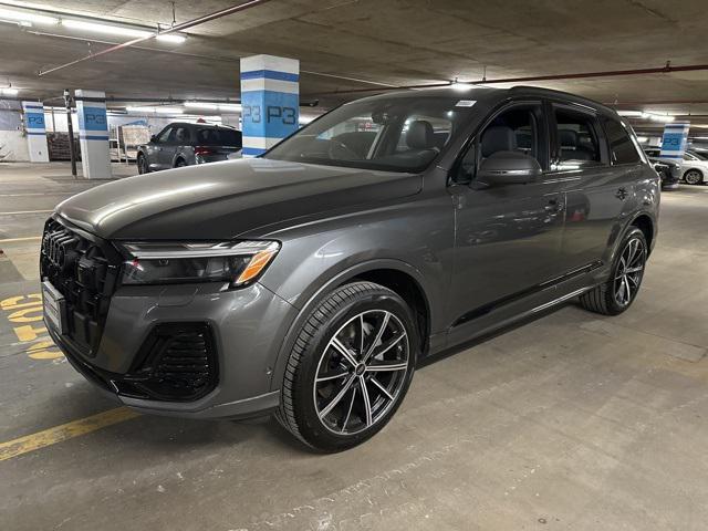 new 2025 Audi Q7 car, priced at $69,530