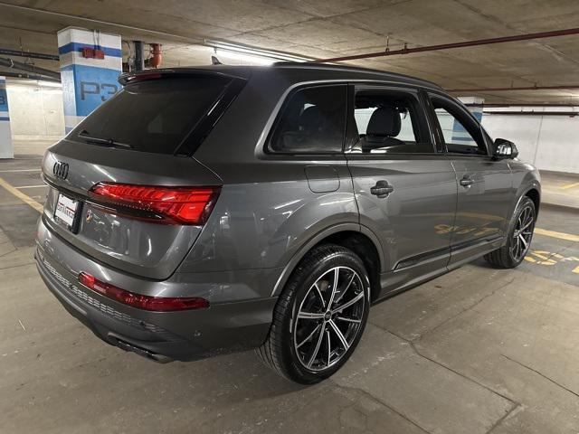 new 2025 Audi Q7 car, priced at $69,530