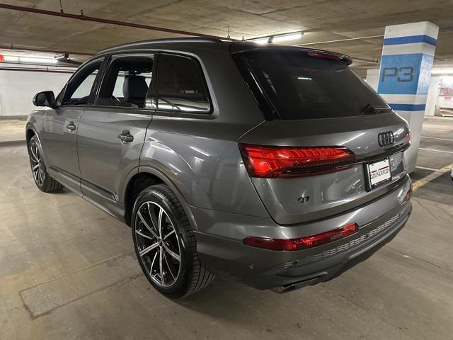 new 2025 Audi Q7 car, priced at $69,530