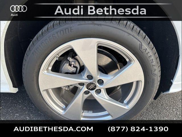 new 2025 Audi Q5 car, priced at $67,860
