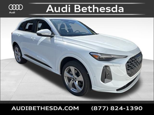 new 2025 Audi Q5 car, priced at $67,860