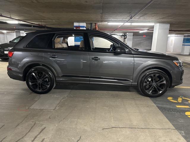 new 2025 Audi Q7 car, priced at $77,500