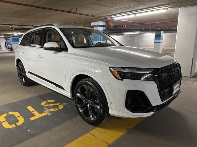 new 2025 Audi Q7 car, priced at $77,750