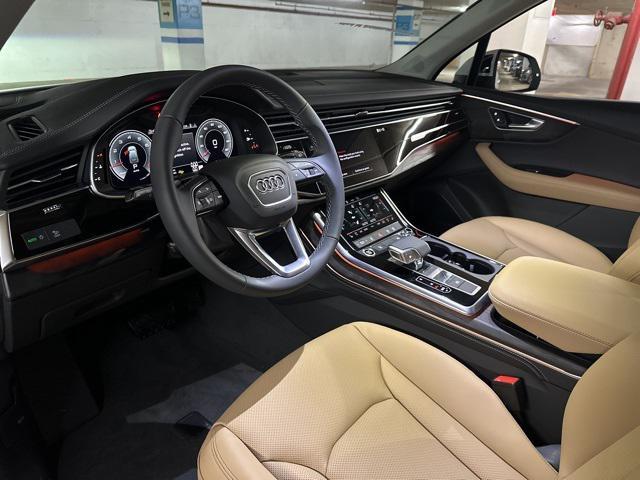 new 2025 Audi Q7 car, priced at $77,750