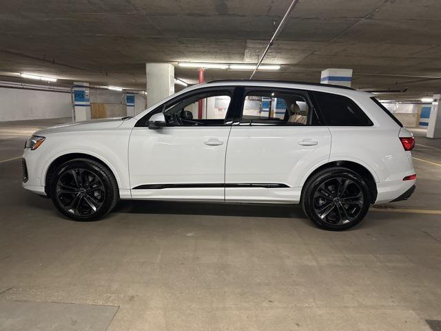 new 2025 Audi Q7 car, priced at $77,750