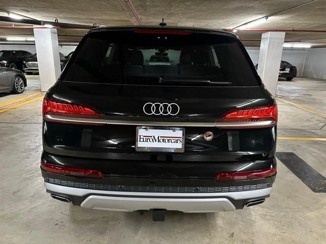 new 2025 Audi Q7 car, priced at $75,925