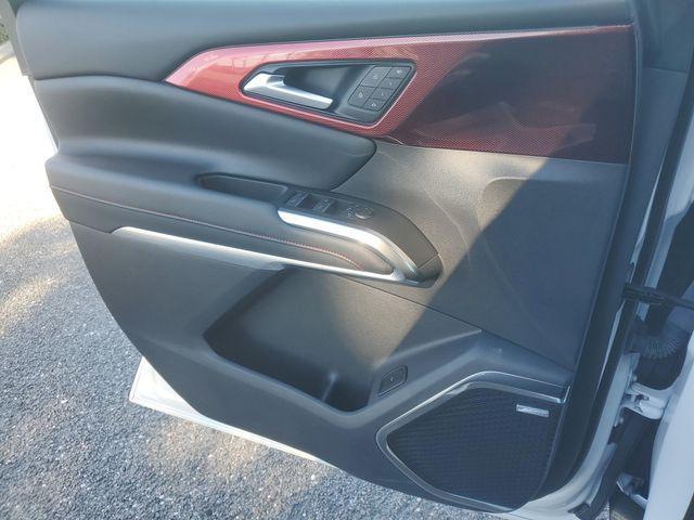 used 2024 Chevrolet Traverse car, priced at $55,596