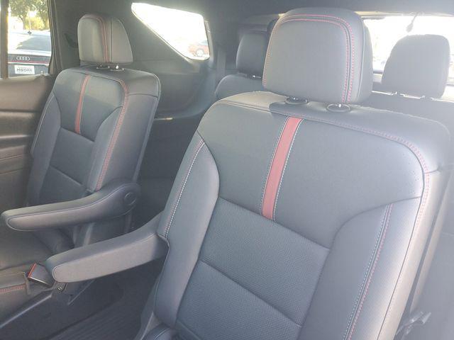 used 2024 Chevrolet Traverse car, priced at $55,596