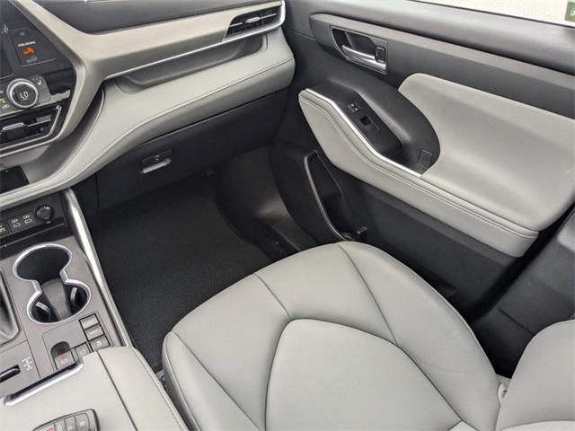 used 2024 Toyota Highlander car, priced at $39,945