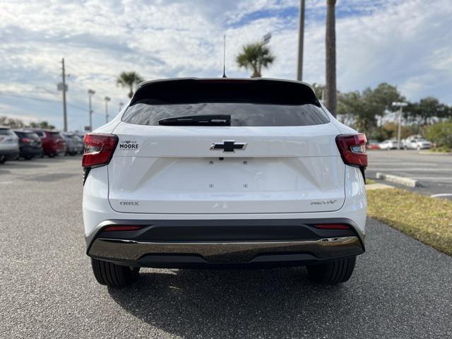 new 2025 Chevrolet Trax car, priced at $25,395