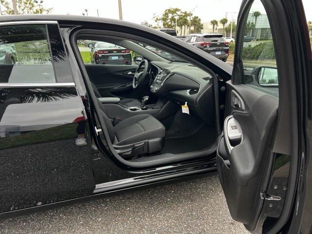 new 2025 Chevrolet Malibu car, priced at $25,915