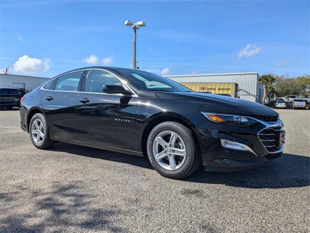 new 2025 Chevrolet Malibu car, priced at $25,915