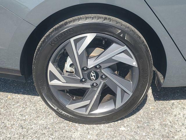 used 2025 Hyundai Elantra car, priced at $21,595
