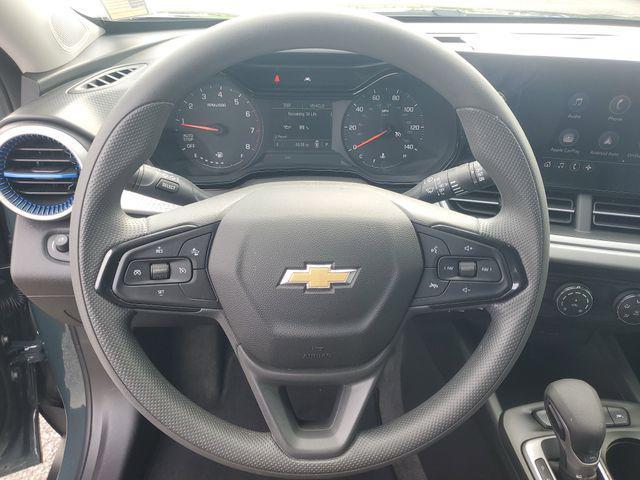 used 2025 Chevrolet Trax car, priced at $23,934