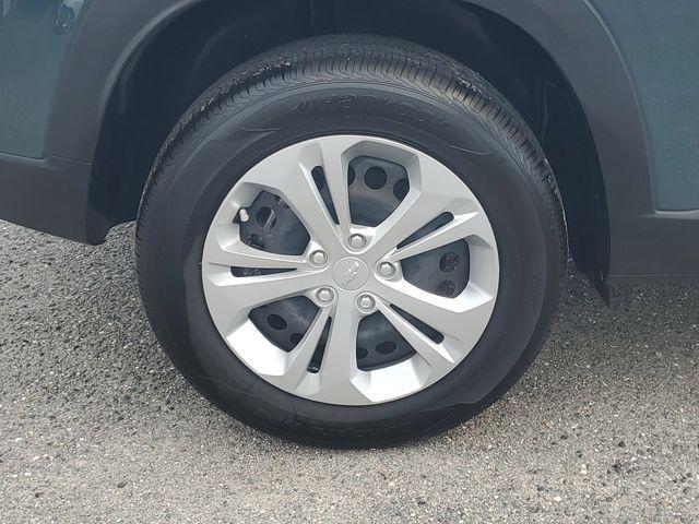 used 2025 Chevrolet Trax car, priced at $23,934
