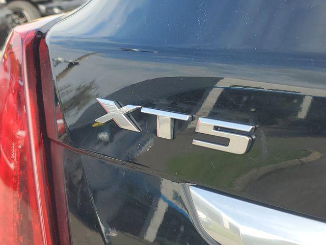 used 2025 Cadillac XT5 car, priced at $39,794