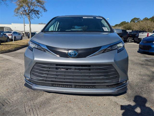 used 2021 Toyota Sienna car, priced at $32,304