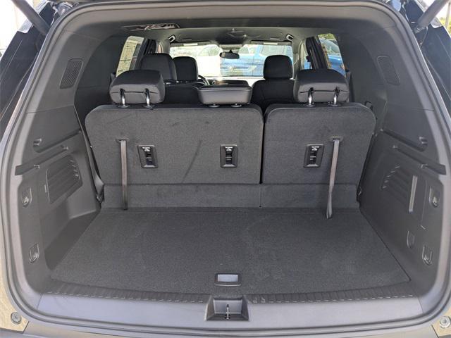 new 2025 Chevrolet Traverse car, priced at $48,025