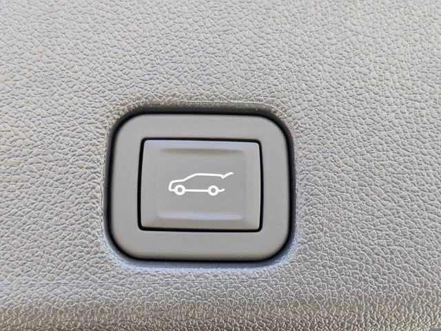 new 2025 Chevrolet Traverse car, priced at $46,065