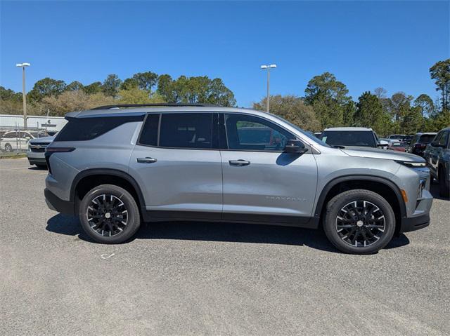 new 2025 Chevrolet Traverse car, priced at $49,617