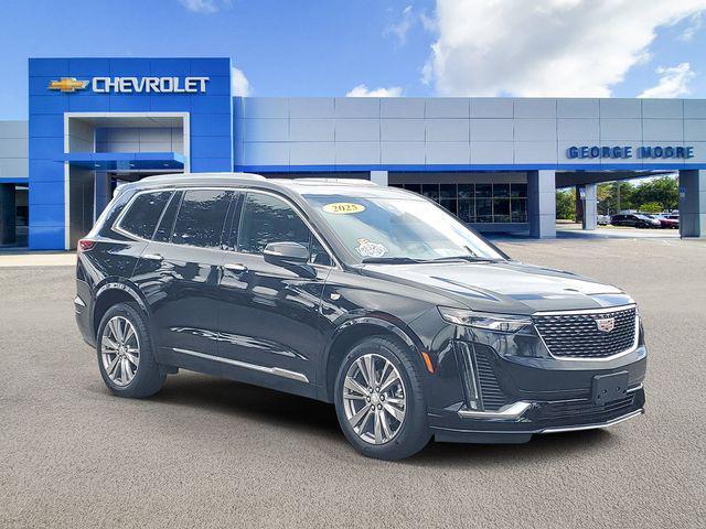 used 2025 Cadillac XT6 car, priced at $46,894