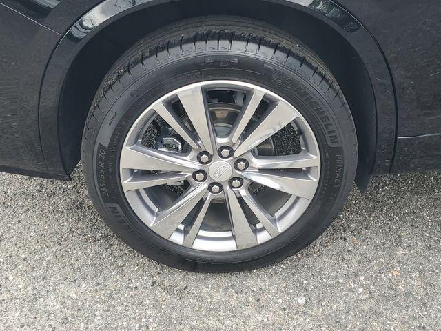 used 2025 Cadillac XT6 car, priced at $45,995