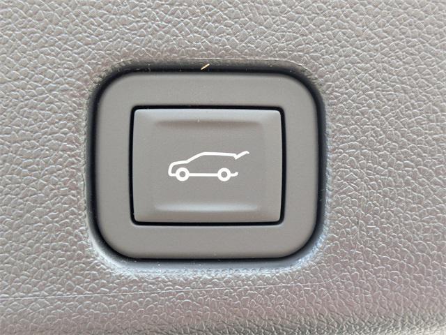 new 2025 Chevrolet Traverse car, priced at $55,920