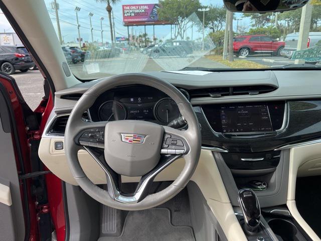 used 2022 Cadillac XT6 car, priced at $35,884