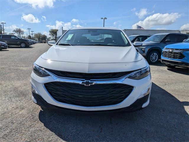 new 2025 Chevrolet Malibu car, priced at $27,115