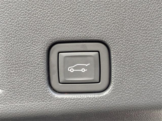 new 2025 Chevrolet Traverse car, priced at $42,307