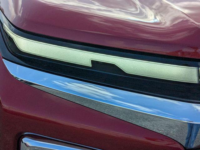 new 2025 Chevrolet Traverse car, priced at $40,998