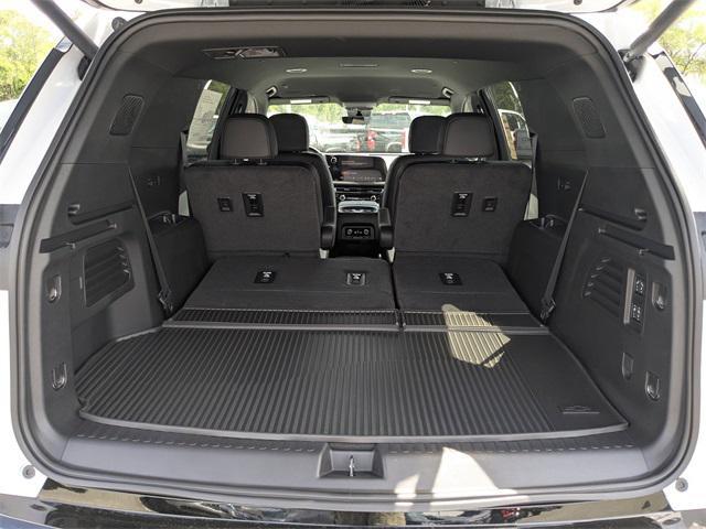 new 2025 Chevrolet Traverse car, priced at $56,915