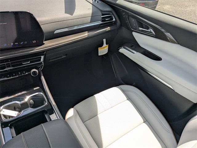 new 2025 Chevrolet Traverse car, priced at $56,915