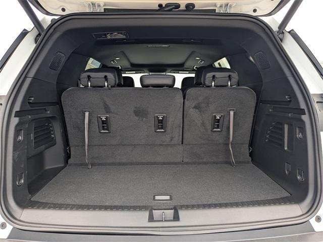 new 2025 Chevrolet Traverse car, priced at $47,815