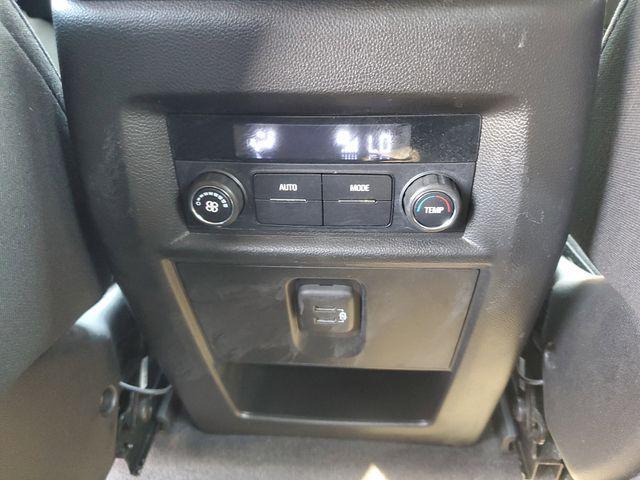 used 2022 Chevrolet Traverse car, priced at $24,946