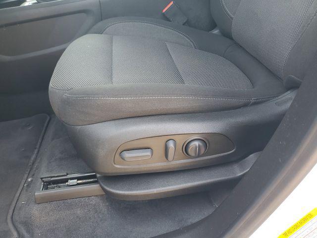 used 2022 Chevrolet Traverse car, priced at $24,946