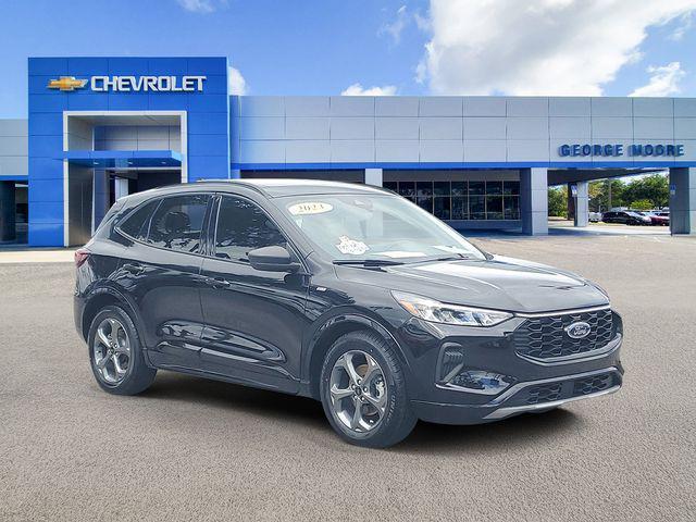 used 2023 Ford Escape car, priced at $20,894